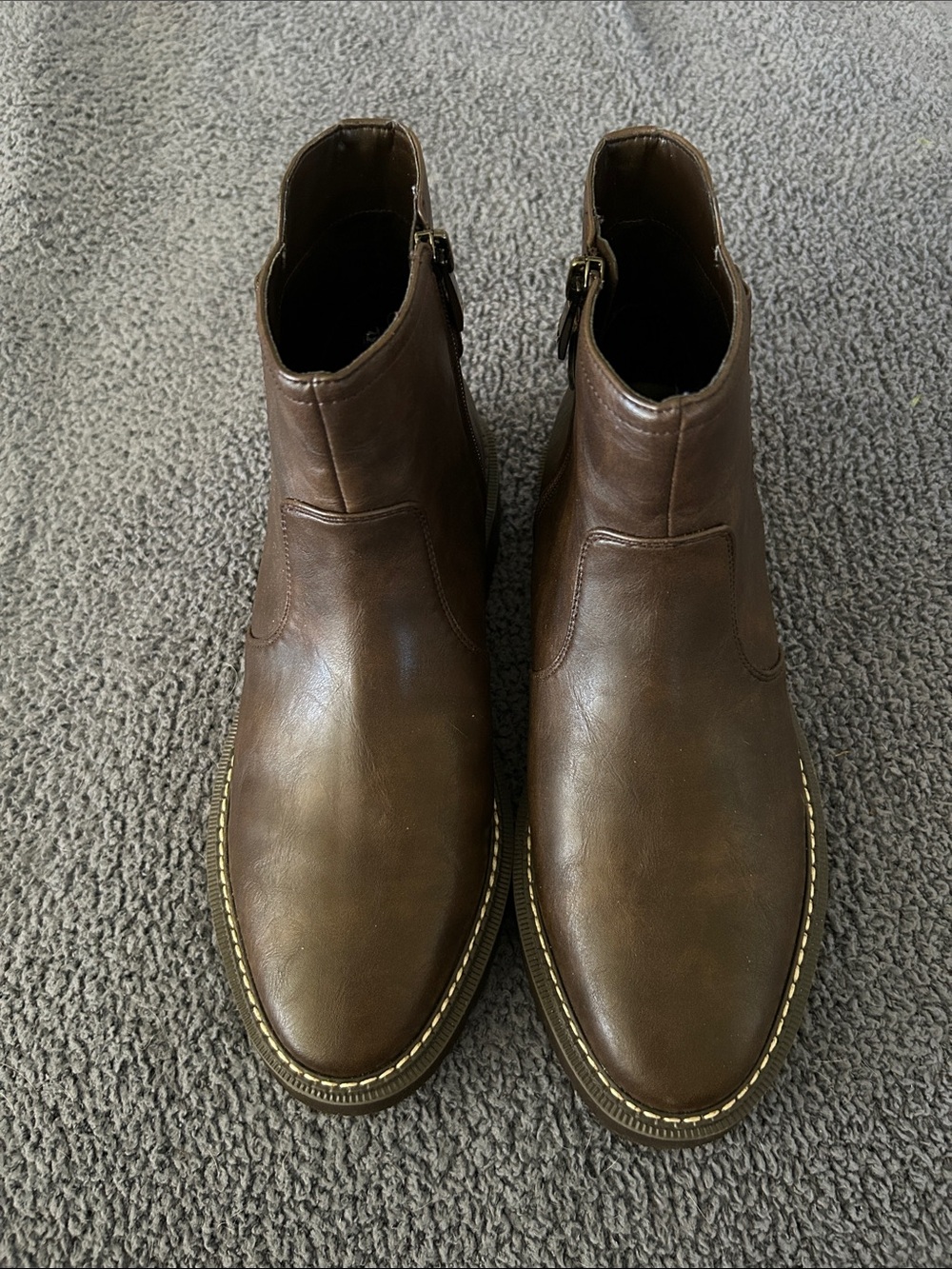 Naturalizer “nwt” Brown Zip Ankle Boot Sz 8.5